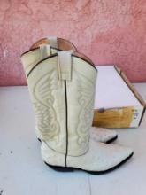 EL PAISANO BONE COLORED SMALL HEELED WESTERN BOOTS