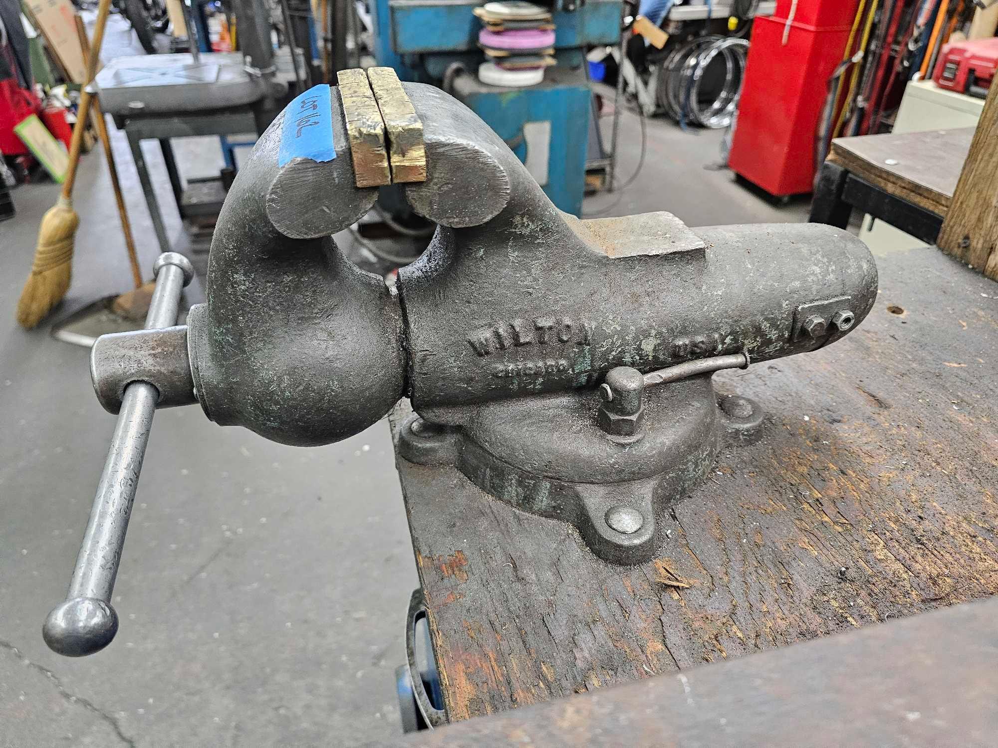 WILTON BENCH VISE