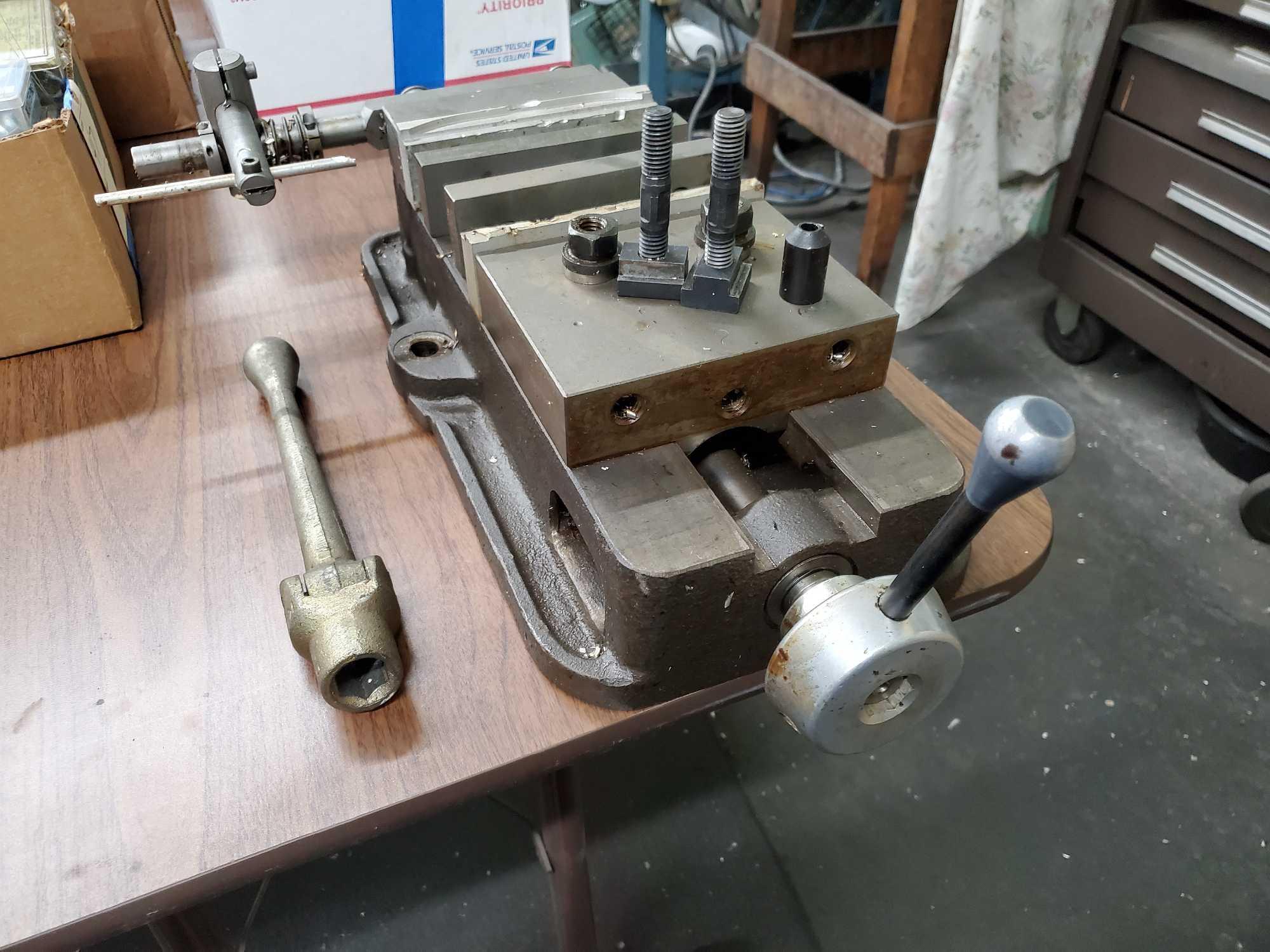 KURT D675 MACHINE VICE