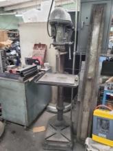 WALKER TURNER DRILL PRESS