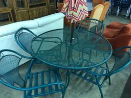 6 Pc. Outdoor Patio Set: Table, 4 Chairs & Chevron Umbrella, also includes cushions (lot 3)