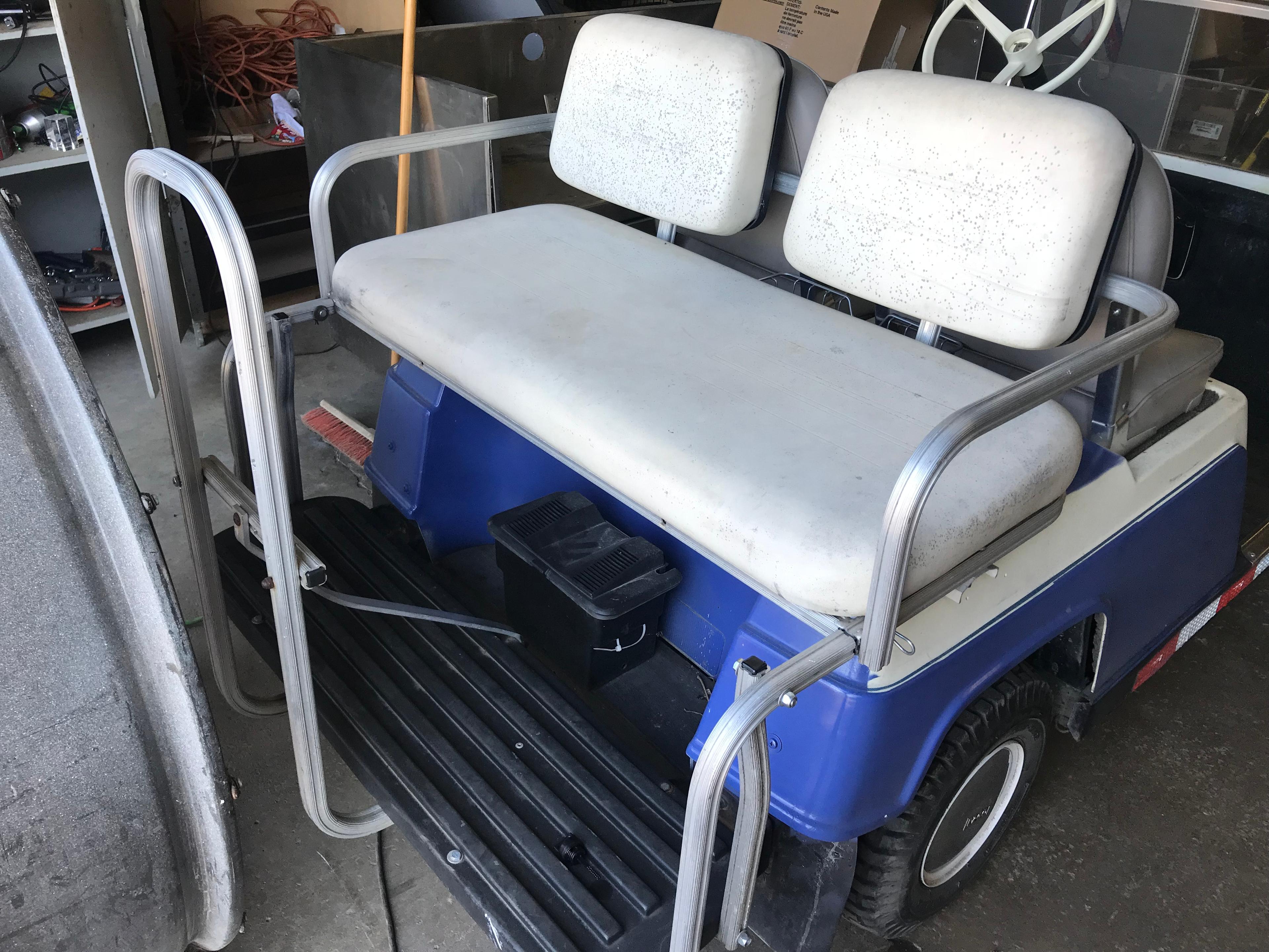 Yamaha 4 Seater Gas Golf Cart - Runs Great (lot 4)