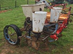 MODEL 309 2 ROW CORN PLANTER