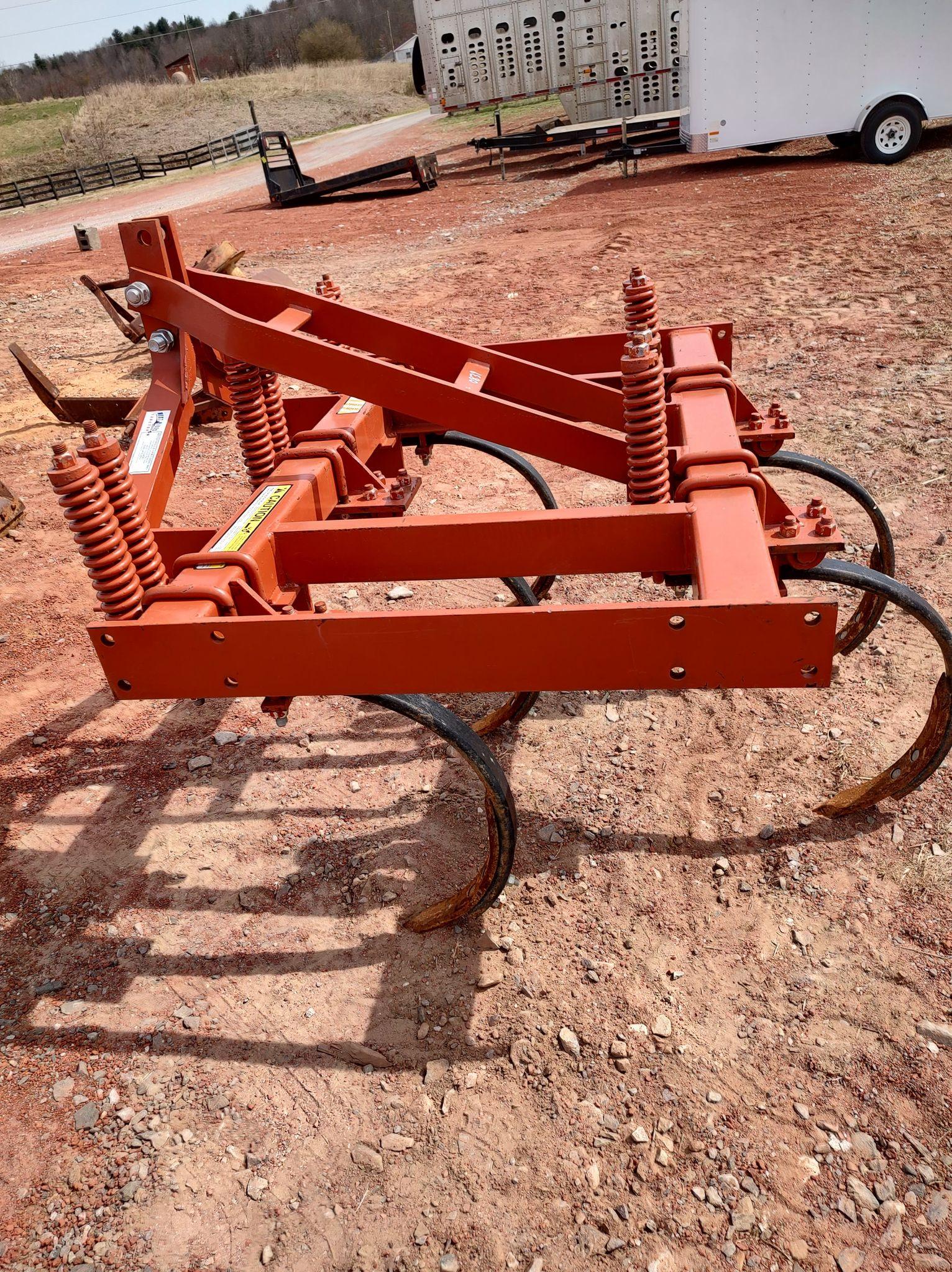 ATHENS 156 CHISEL PLOW (LIKE NEW)