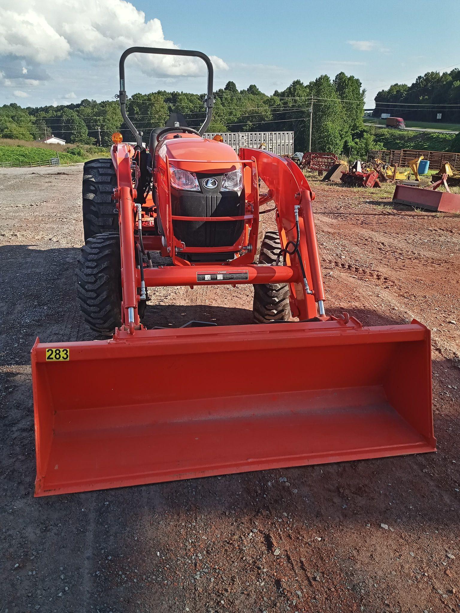 KUBOTA L4701 TRACTOR WITH LA 765 LOADER, WORKS AND RUNS WITH 91.8MI!