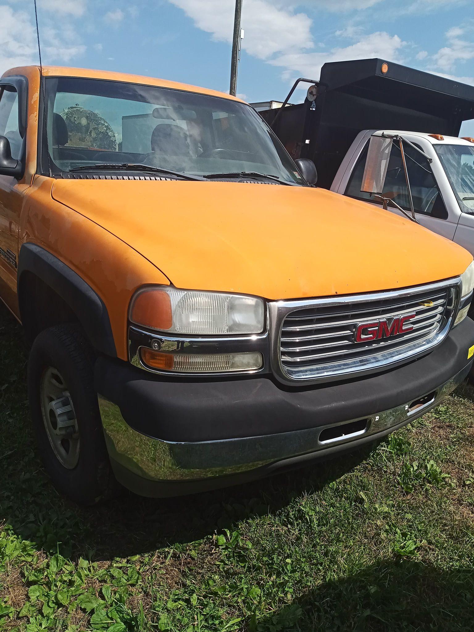 2001 GMC DURAMAX TRUCK W/ TITLE - 279K MILES