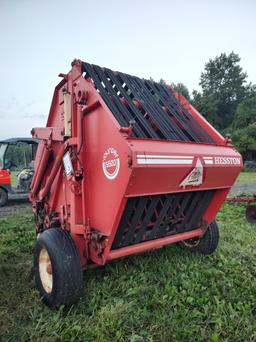 HESSTON 5500 ROUND BALER- WORKS AND RUNS AS IT SHOULD