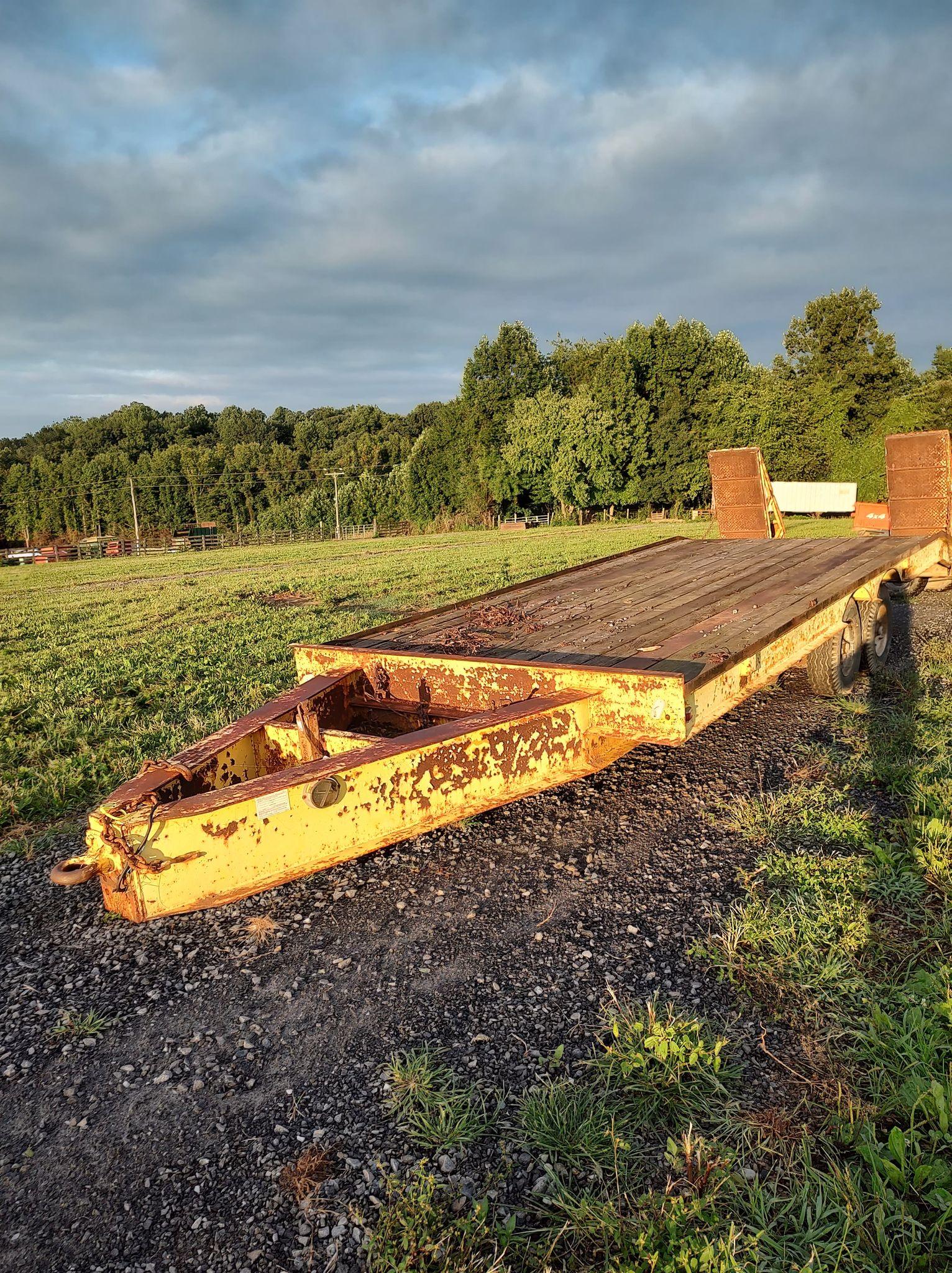 DUAL AXLE FLAT DECK TRAILER - YELLOW W/ PINTLE HITCH AND RAMPS