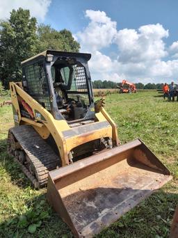 CAT 247B SKIDSTEER - 6000 HOURS