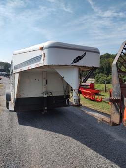 FEATHERLITE 16FT GOOSENECK OPEN HORSE/ STOCK TRAILER WITH TITLE