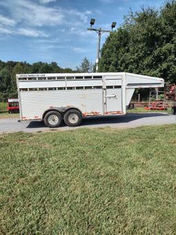 FEATHERLITE 16FT GOOSENECK OPEN HORSE/ STOCK TRAILER WITH TITLE