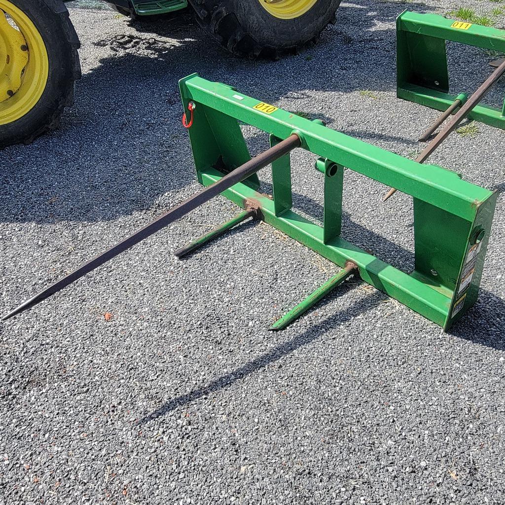 JOHN DEERE 541 HAY SPEAR - ONE OWNER