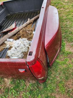 88-89 BURGUNDY CHEVY DUALLY BED