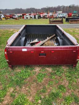 88-89 BURGUNDY CHEVY DUALLY BED