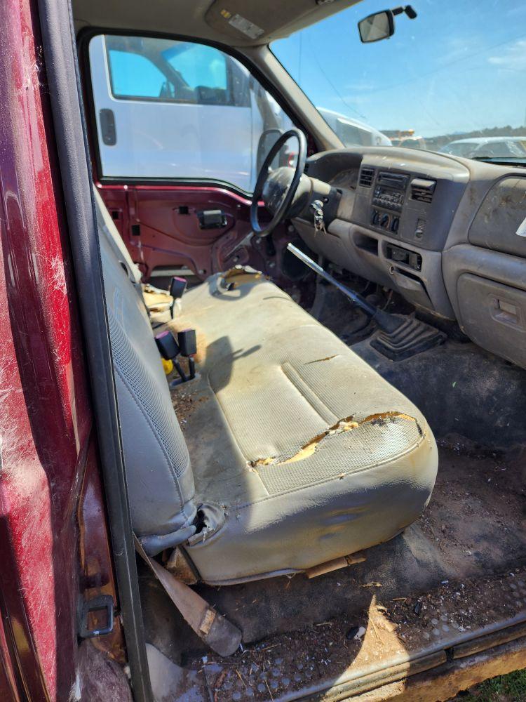 2000 BURGUNDY F350 XL 4X4 6 SPD MANUAL - 164K MILES W/ TITLE