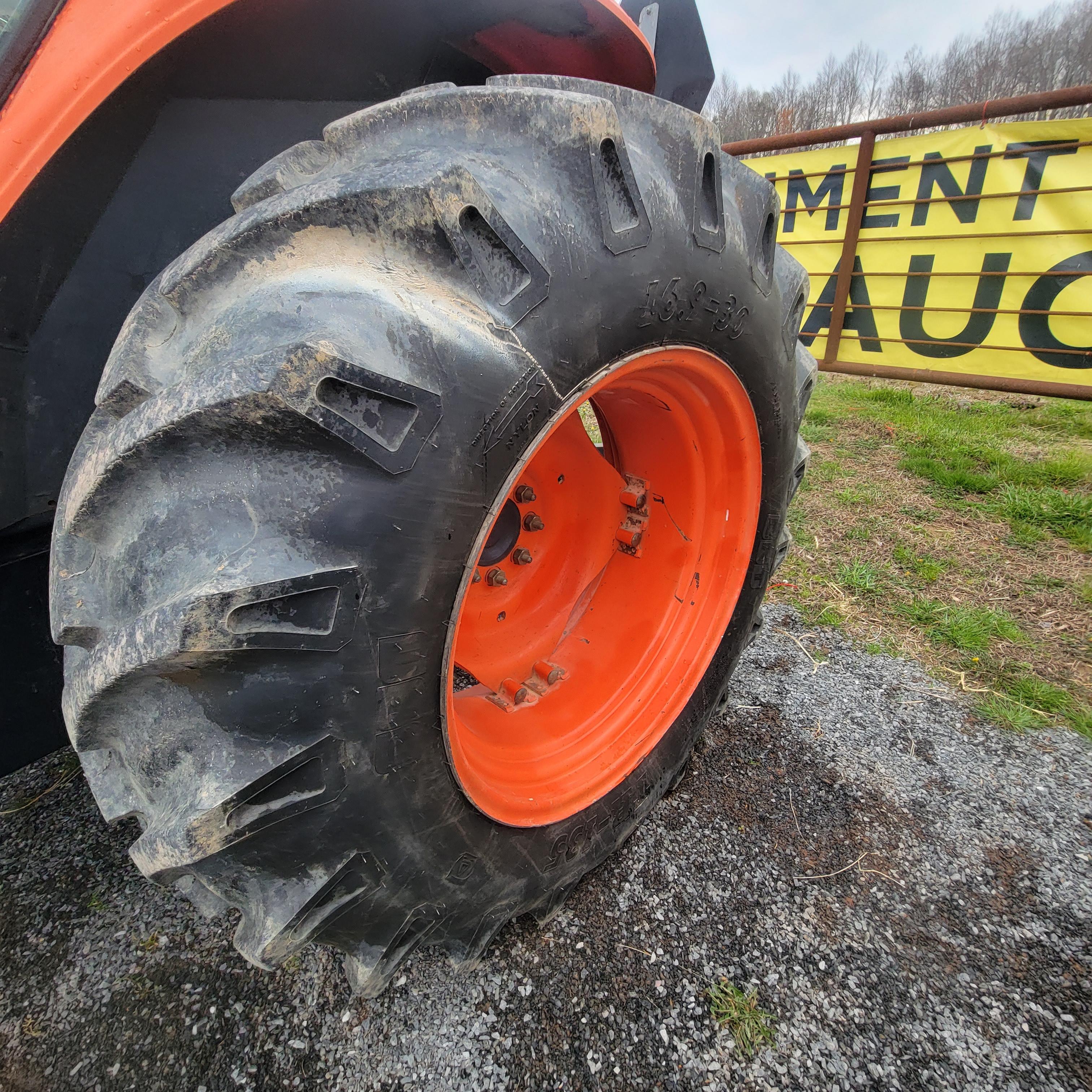 2005 KUBOTA M6800 4X4 CAB C/H/A HYD SHUTTLE 1622 HRS W/ BUSH HOG M446 LOADER  SN:70634