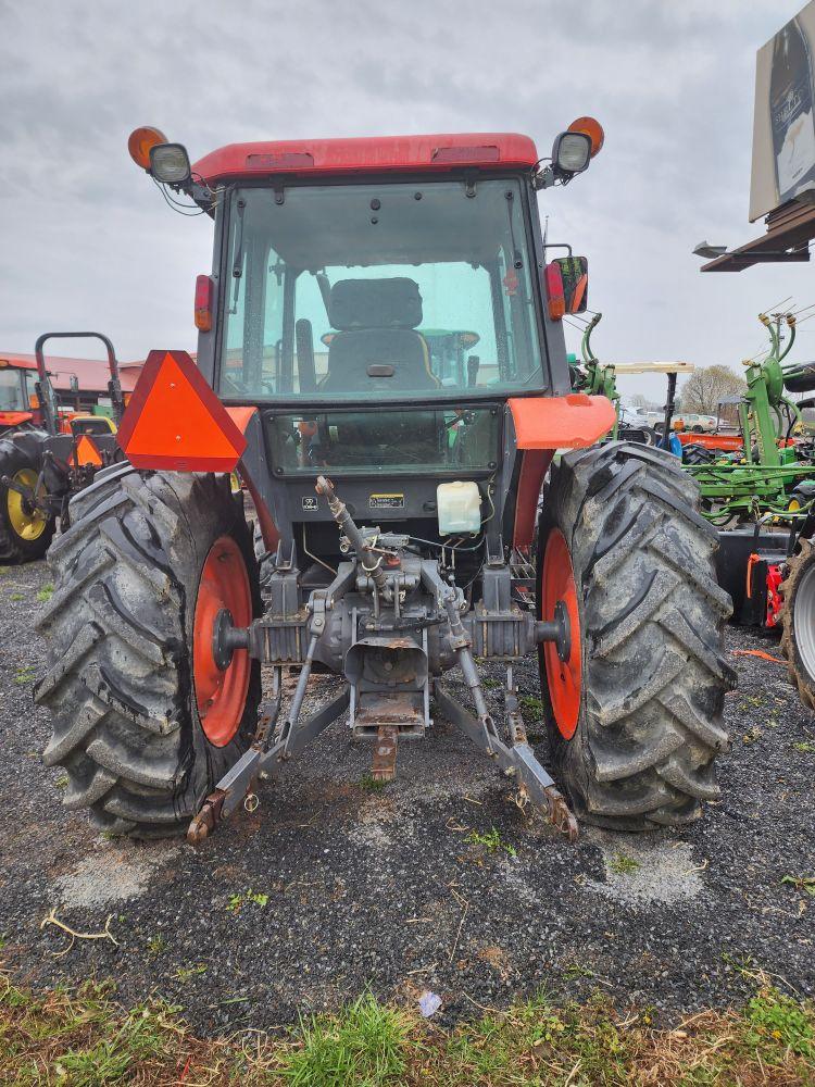 2005 KUBOTA M6800 4X4 CAB C/H/A HYD SHUTTLE 1622 HRS W/ BUSH HOG M446 LOADER  SN:70634