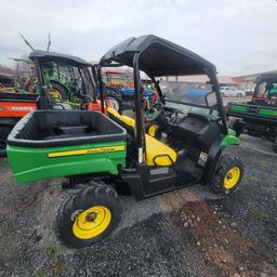 JOHN DEERE GATOR  4X4 XUV560E 4WD 1675 HRS