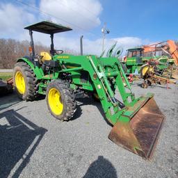 JOHN DEERE 5420 OPEN TRACTOR W/ LOADER BUCKET - 2899 HOURS - WEAK CLUTCH AS IT IS ORIGINAL CLUTCH -