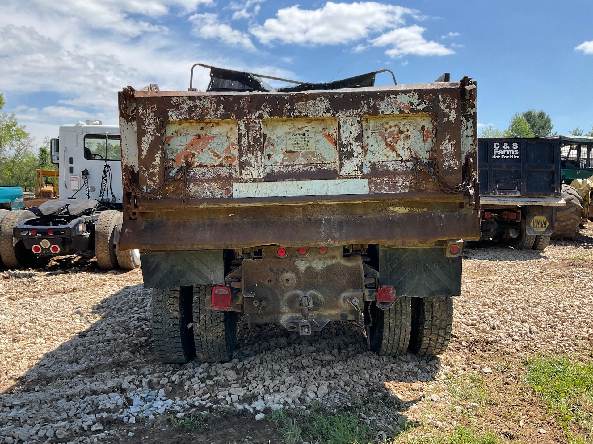 1988 F800 Ford Dump Truck