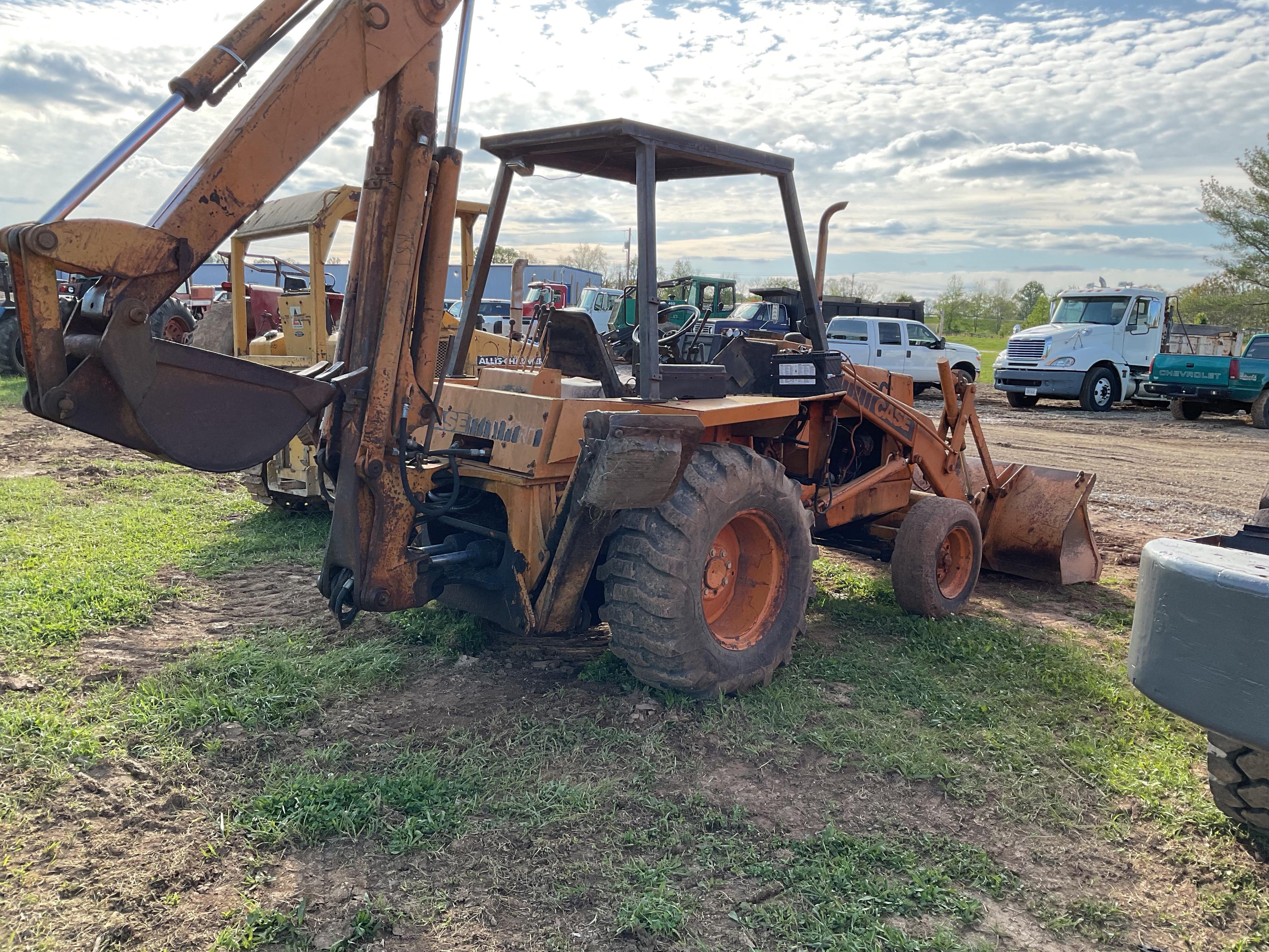 Case 580C Backhoe