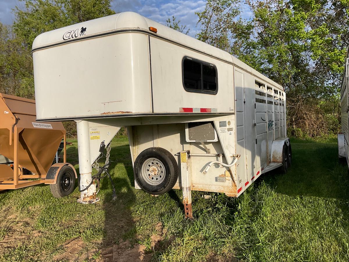 CM Horse Trailer