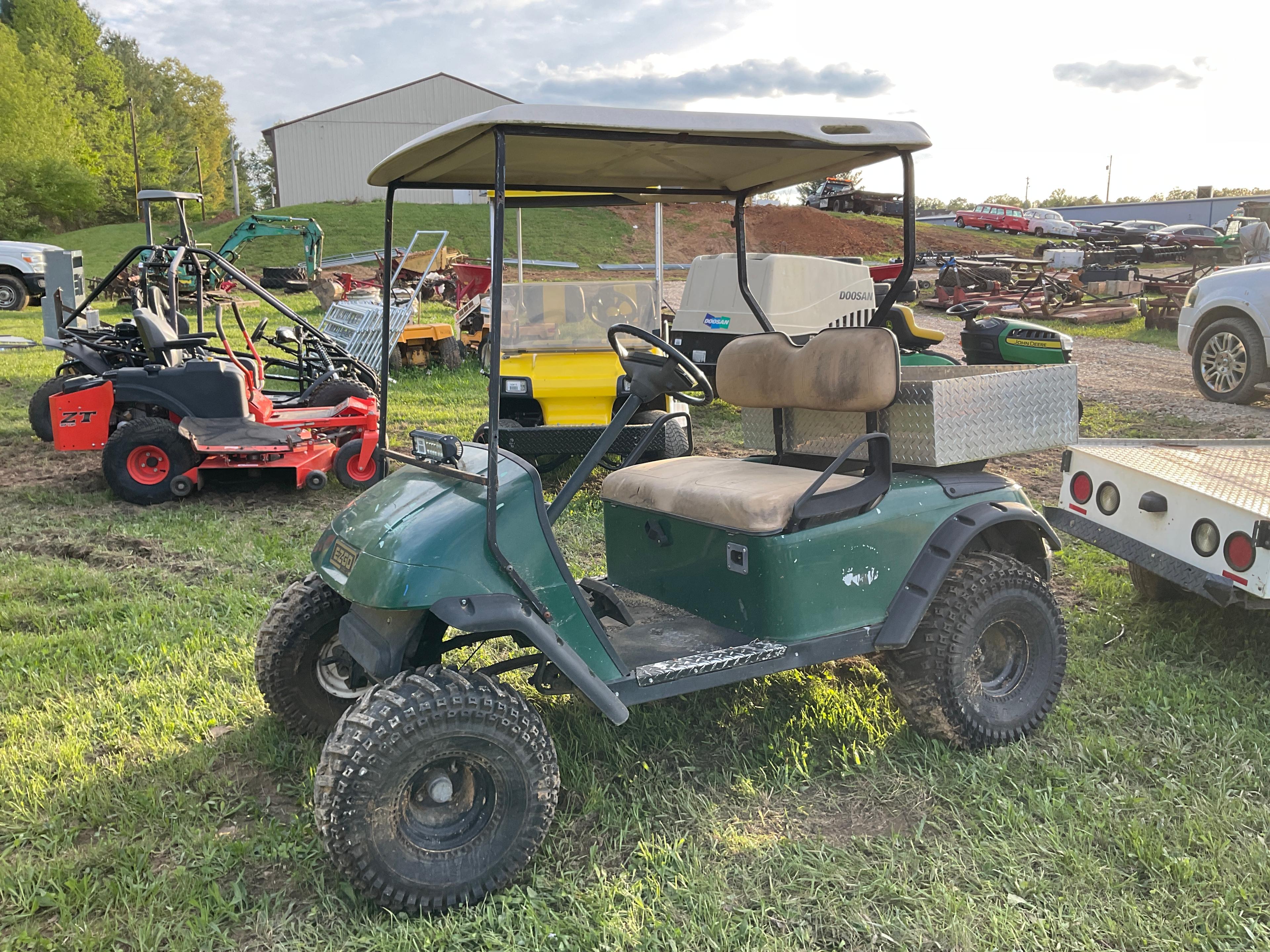 EZ-GO Golf Cart