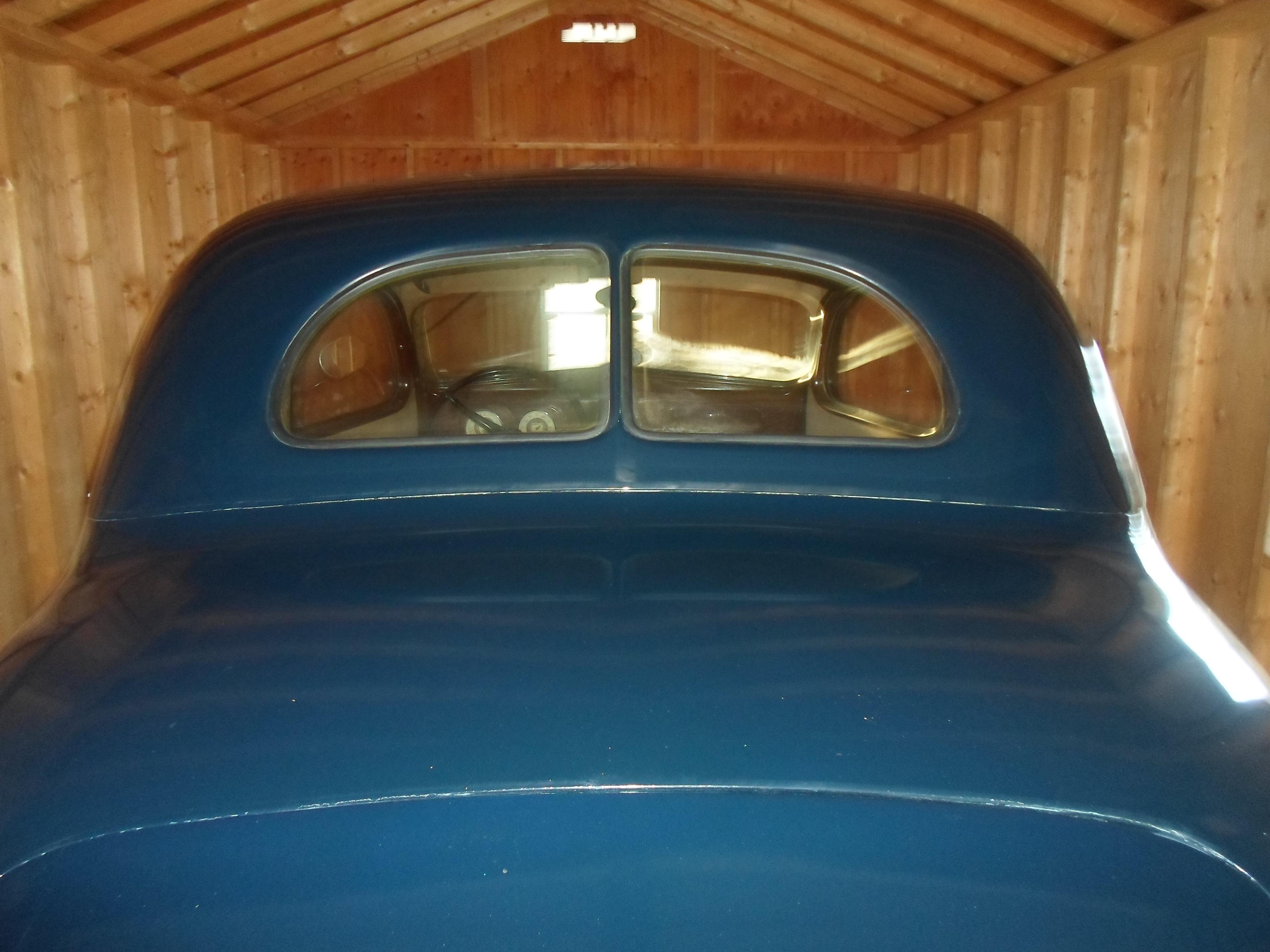 1937 Ford 2 Door Coupe