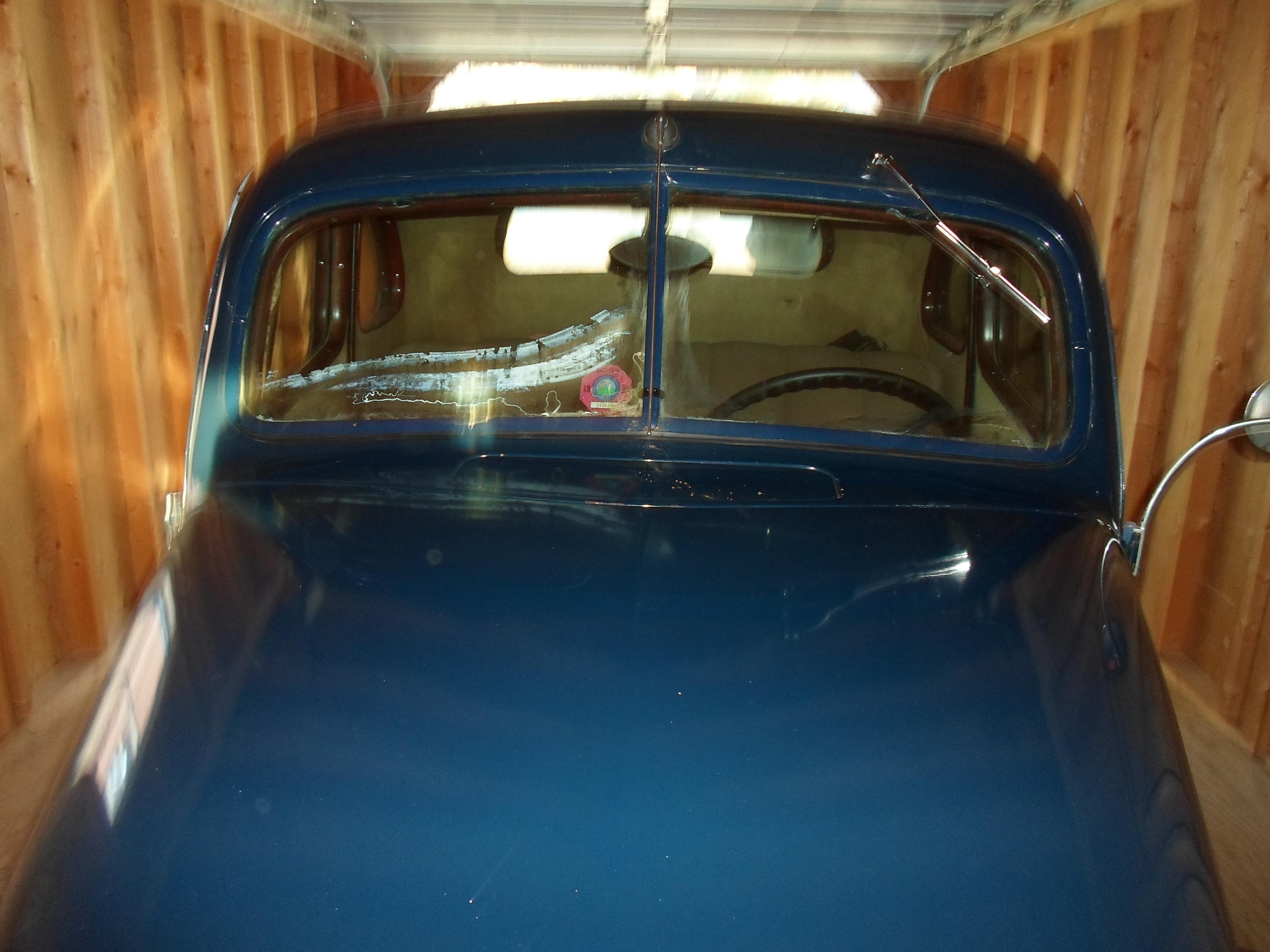 1937 Ford 2 Door Coupe