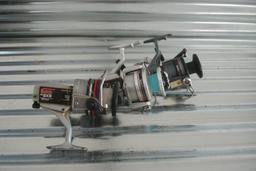 2 Fishing Reels