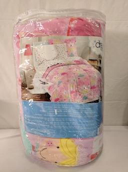 Full/Double Complete Bed Set, Pretty Princess, Comforter, Flat & Fitted Sheet, Pillowcases - New