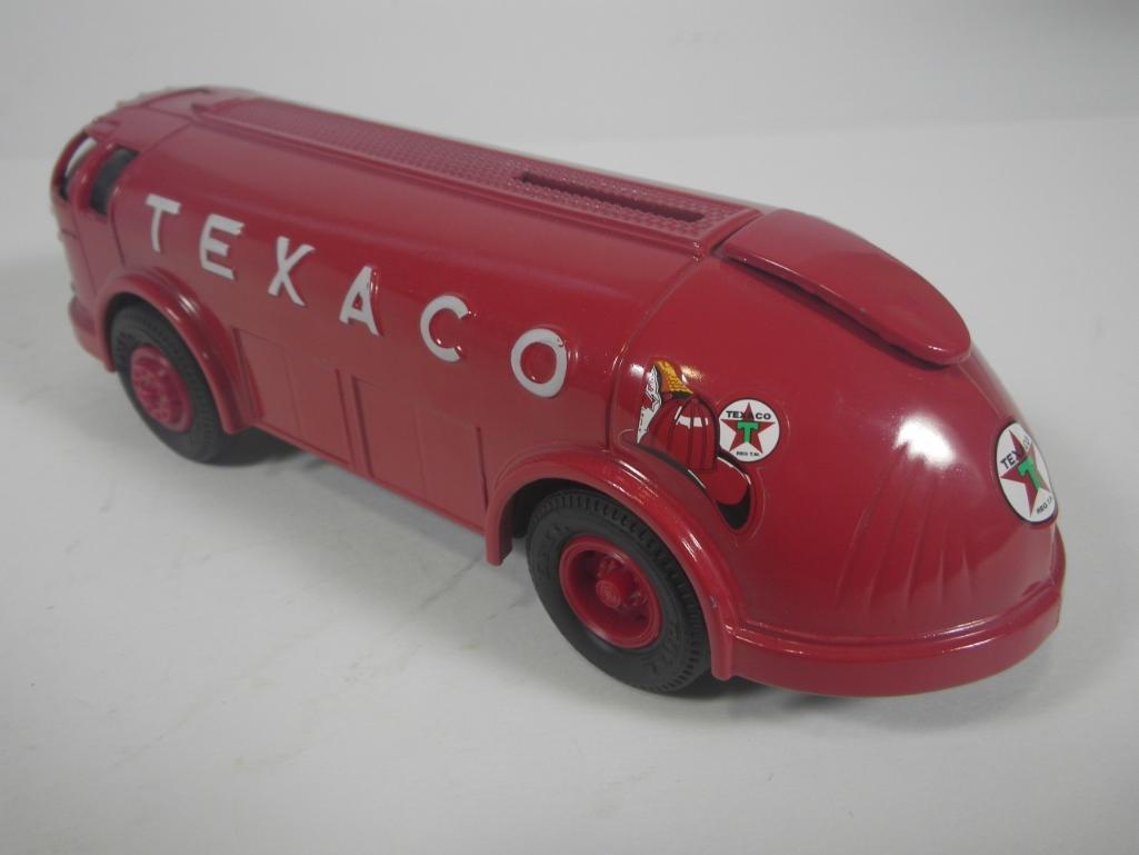 Ertl 1934 Diamond T "Doodle Bug" Texaco Tanker Limited Edition - 1994