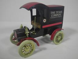 Ertl 1918 Ford Model T Runabout "The Texas Company" Coin Bank w/Box