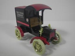 Ertl 1918 Ford Model T Runabout "The Texas Company" Coin Bank w/Box