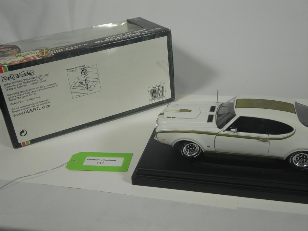 Etrl Collectibles 1969 Hurst Oldsmobile 455 John Force Signature Series 1:18 Scale Model