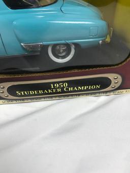 Road Legends 1950 Studebaker Champion 1:18 Scale Model w/Box
