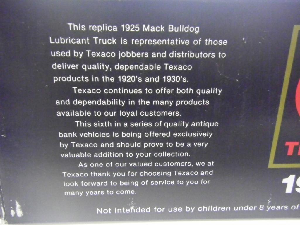Ertl 1925 Mack Bull Dog Lubricant Truck Die Cast Coin Bank w/Key & Box
