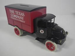 Ertl 1925 Mack Bull Dog Lubricant Truck Die Cast Coin Bank w/Key & Box