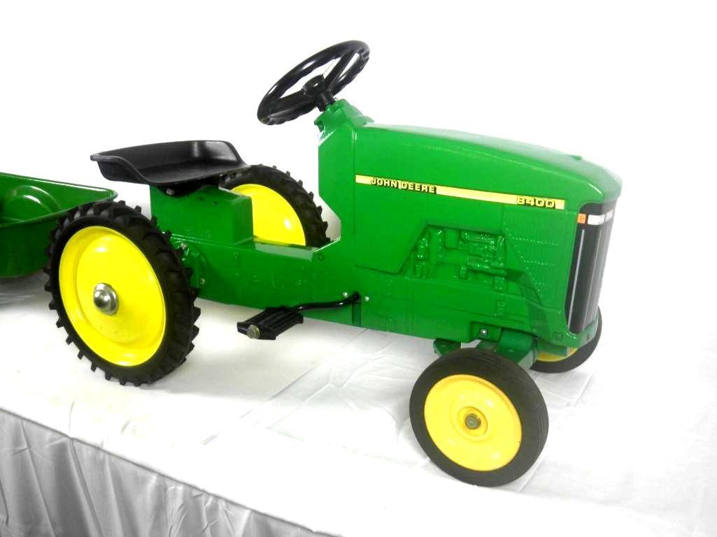 Ertl John Deere 8400 Peddle Tractor & Wagon