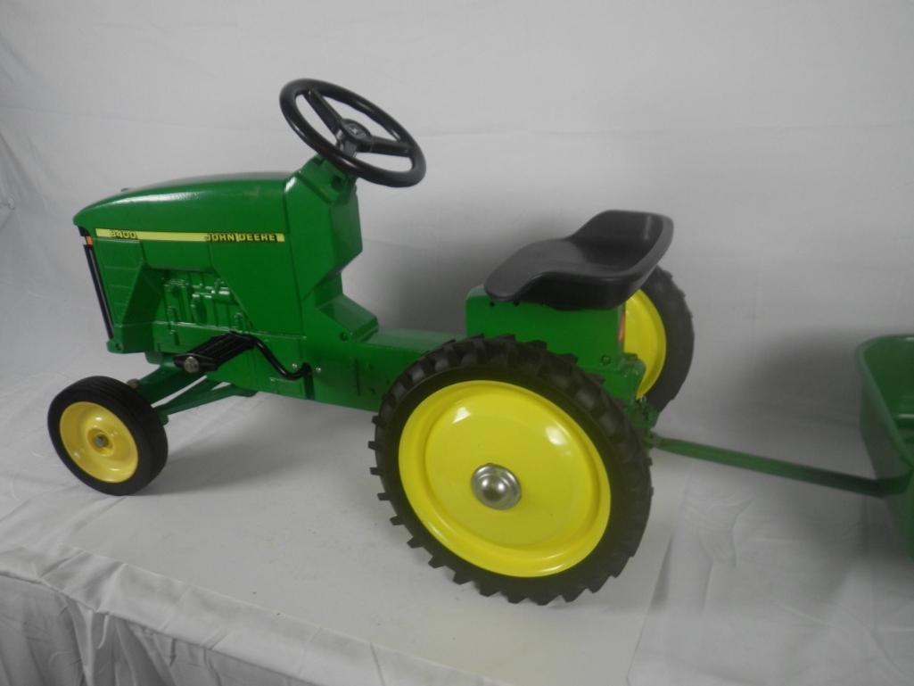 Ertl John Deere 8400 Peddle Tractor & Wagon