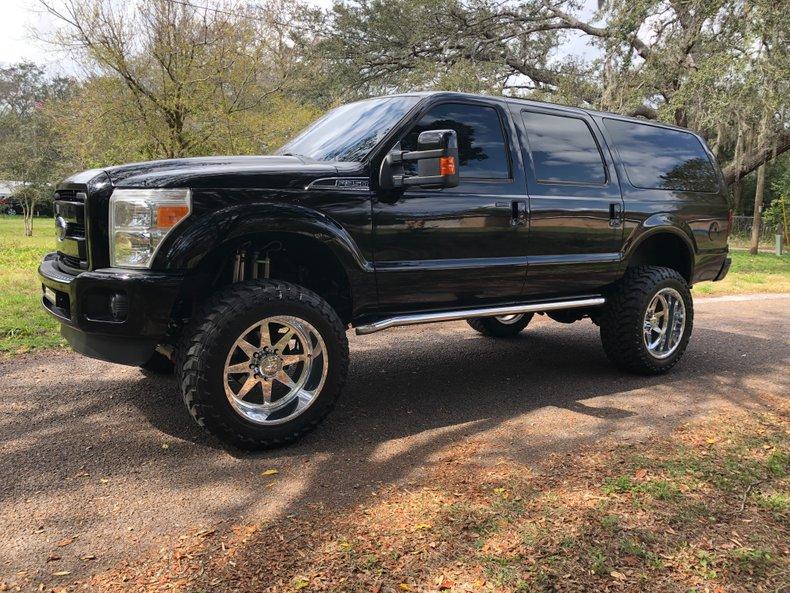 2003 Ford Excursion Custom SUV