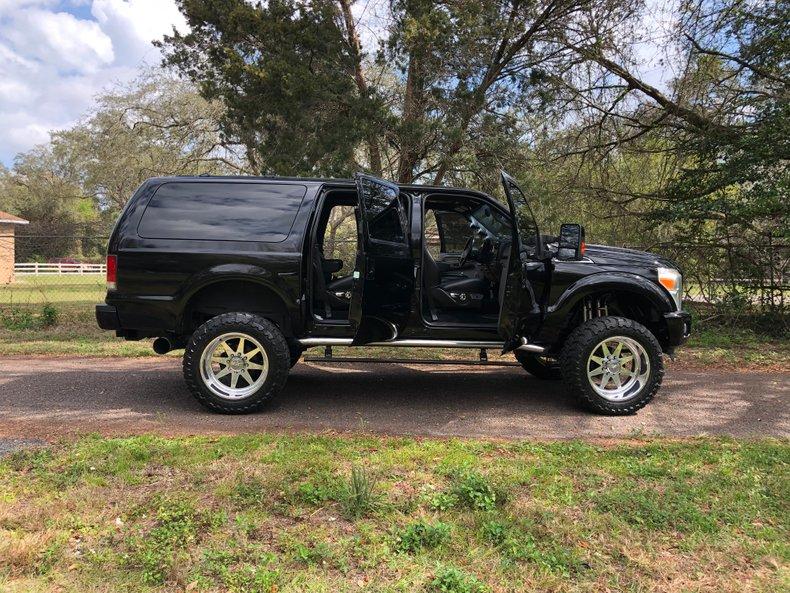 2003 Ford Excursion Custom SUV