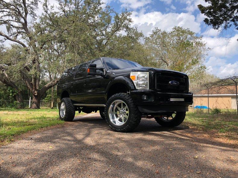 2003 Ford Excursion Custom SUV