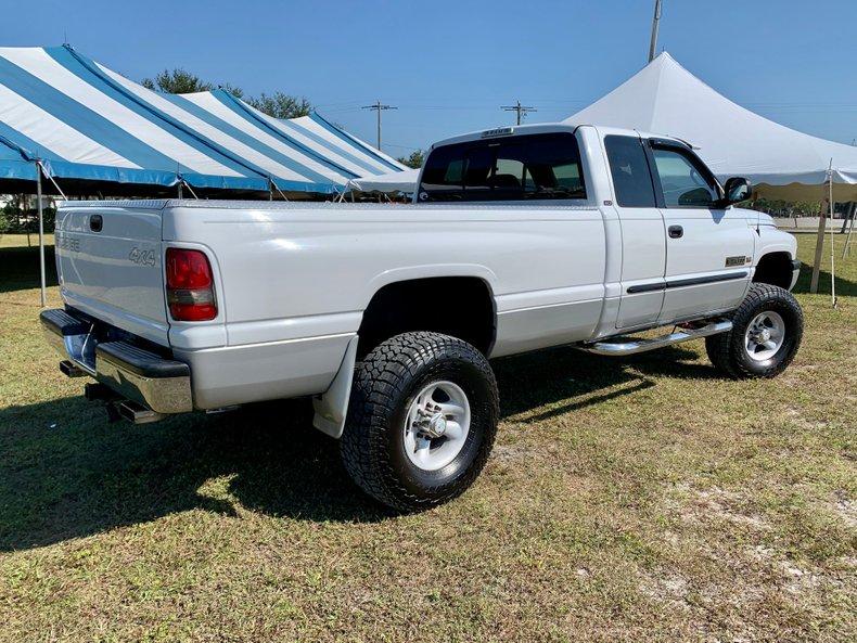 2001 Dodge Ram 2500 3/4 Ton 4x4 Pickup