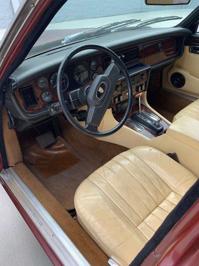 1985 Jaguar XJ6 Vanden Plas Sedan