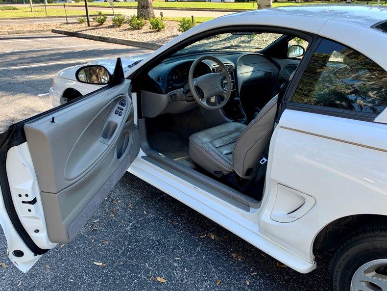 1998 Ford Mustang Coupe