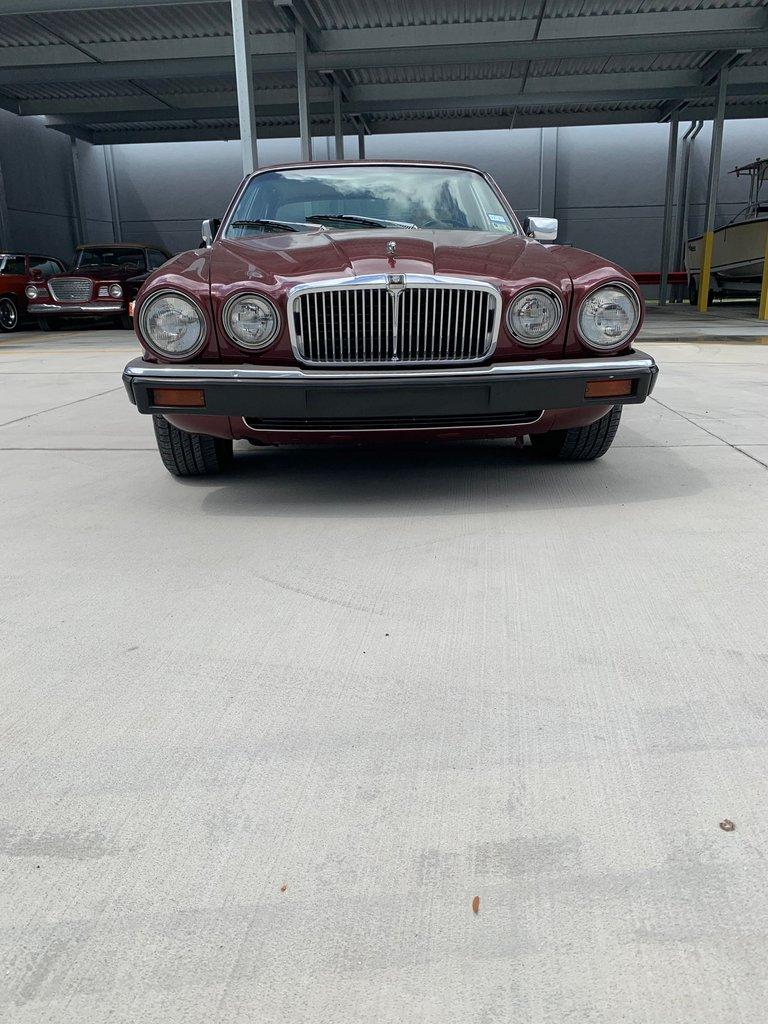 1985 Jaguar XJ6 Vanden Plas Sedan