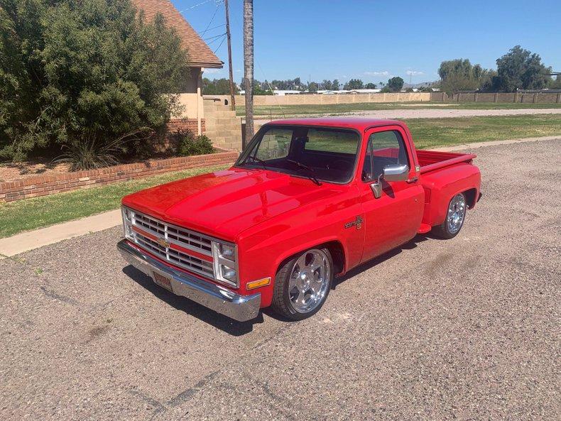 1986 Chevrolet C10 Custom Pickup