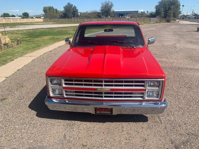 1986 Chevrolet C10 Custom Pickup