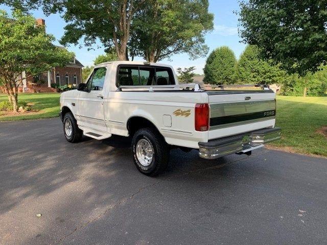 1993 Ford F150 XLT 4 X 4 Pickup